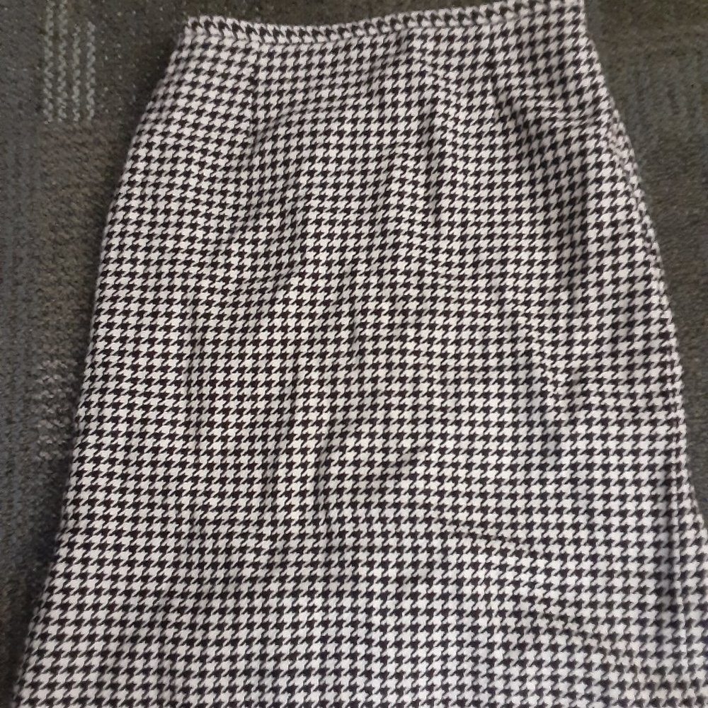 Ann Taylor Houndstooth Pencil Skirt